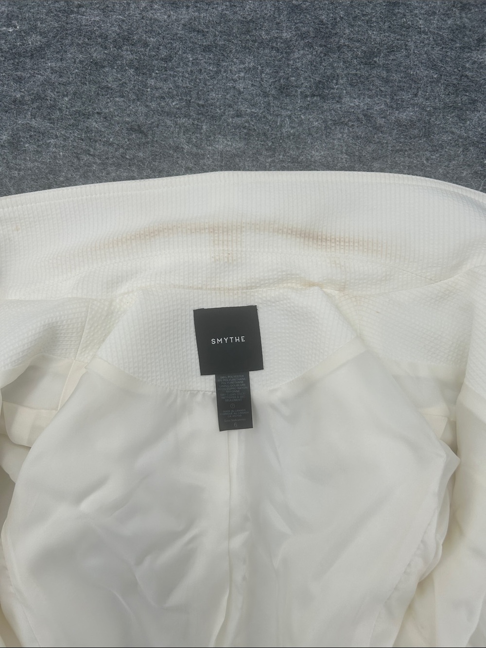 SMYTHE Ruched Blazer in White Seersucker Button Closure Size 6 - Picture 5 of 13